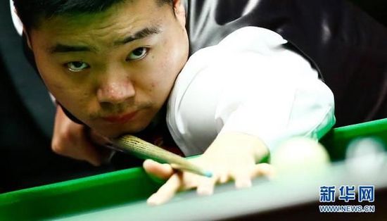 那不勒斯官方：吉尔摩周一将接受手术；据悉将缺阵至明年一月